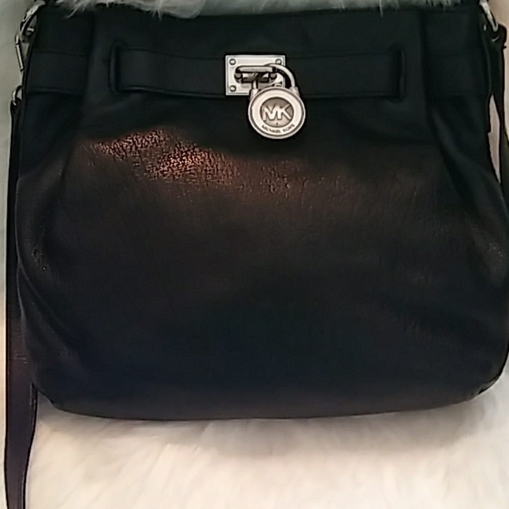 Michael Kors leather shoulder bag - Picture 2 of 6